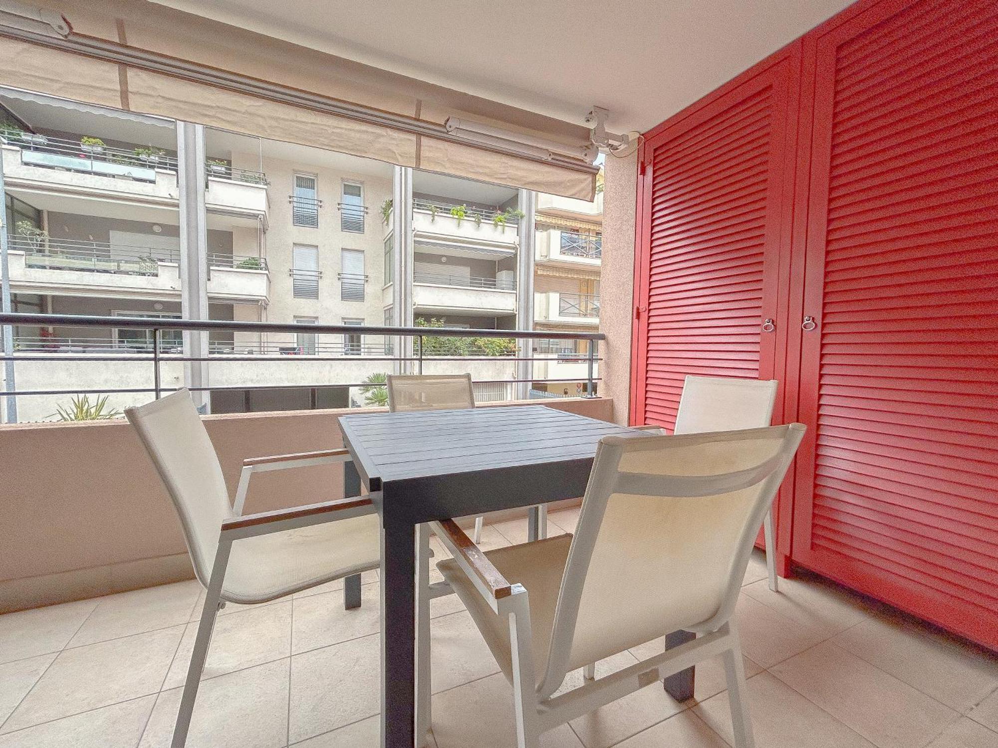 Appartement Centrale A 100 M Des Plages Rue De Provence แซ็งต์-ราฟาเอล ภายนอก รูปภาพ